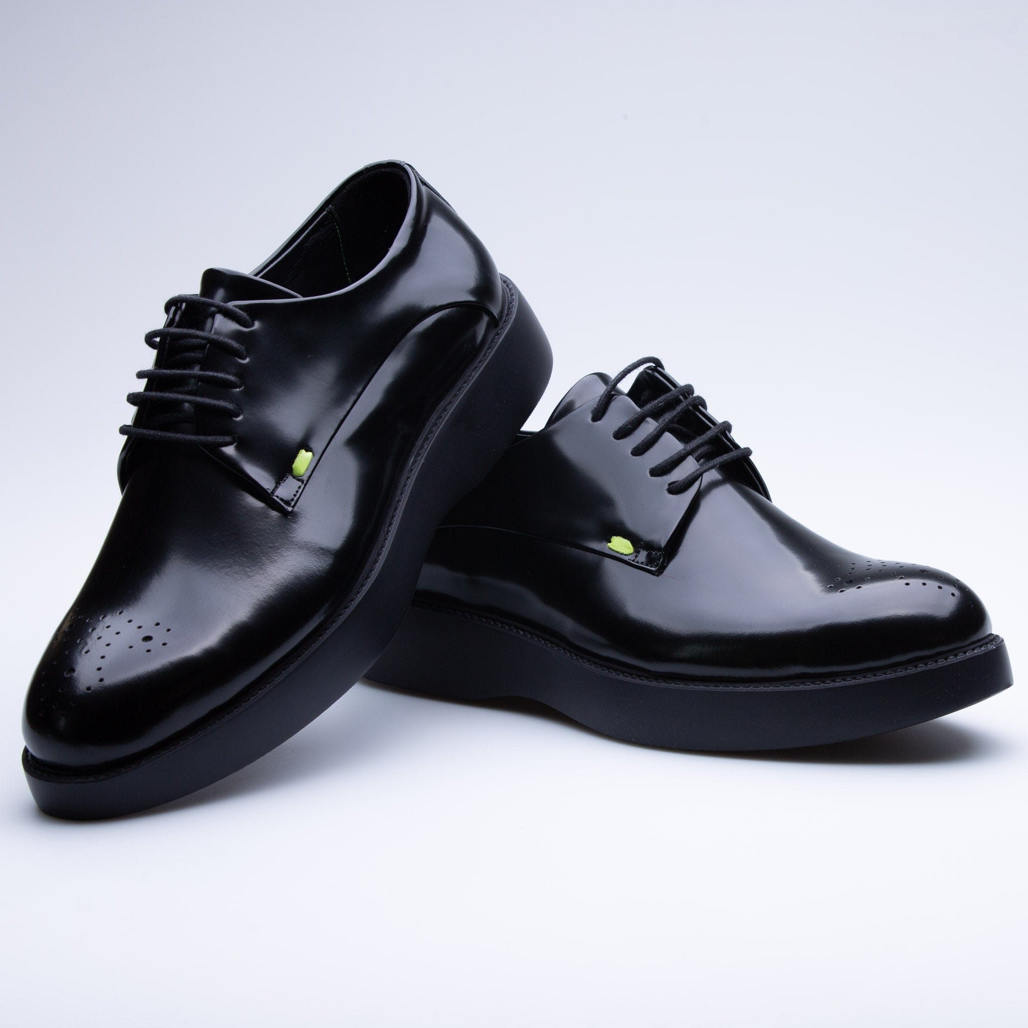 Black Romeo Classic Shoes