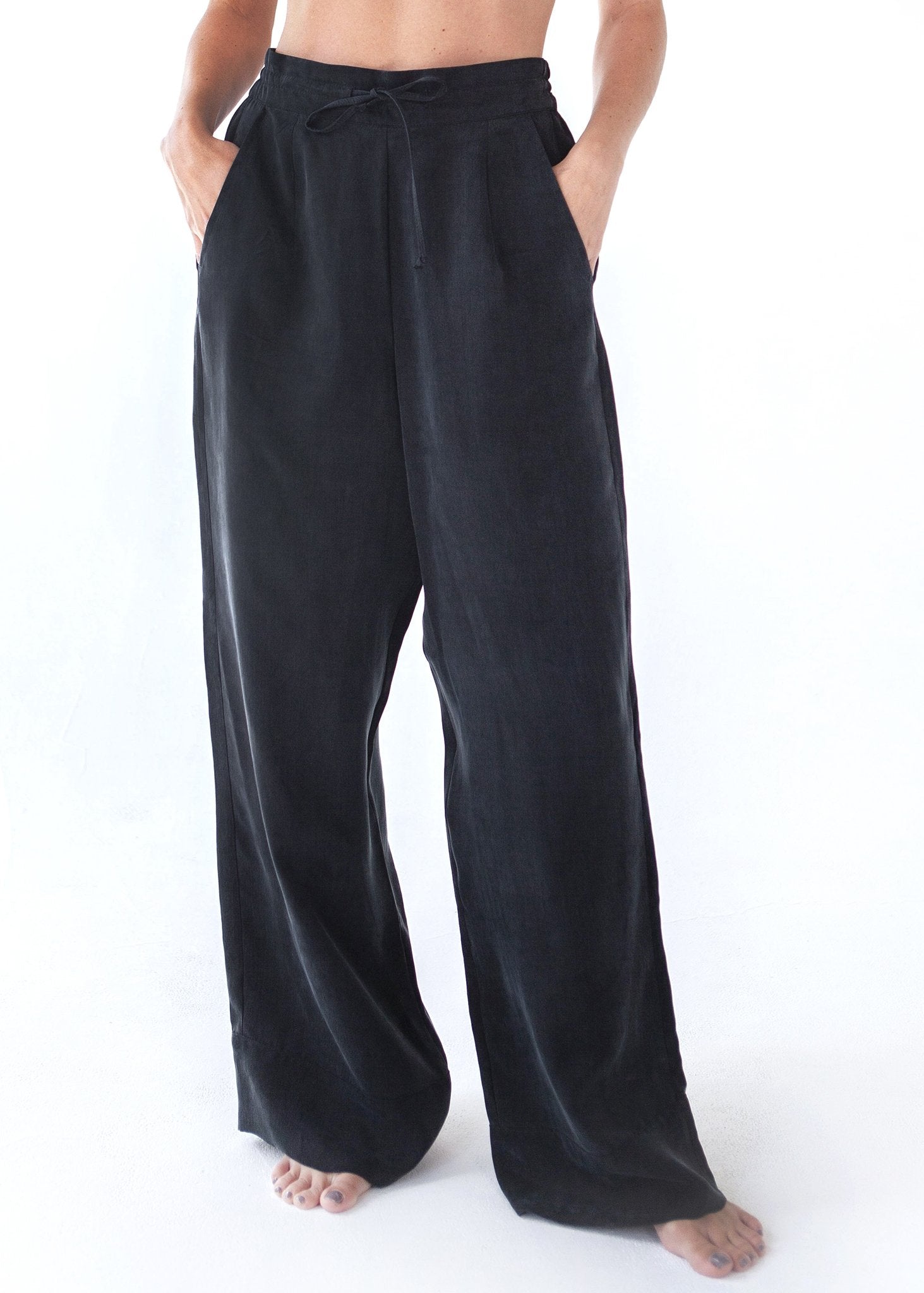 Noir Alyx Pants