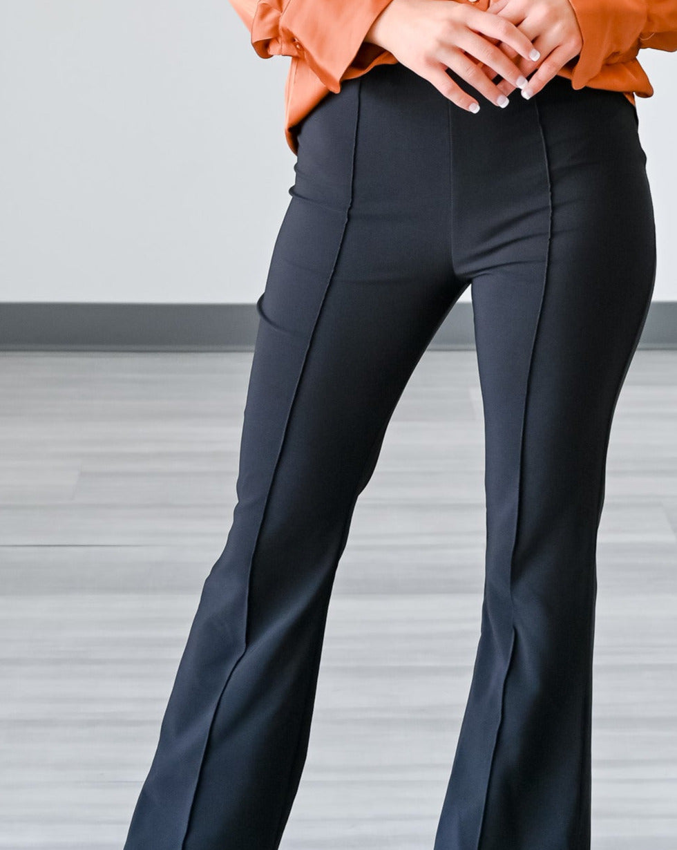 Piped Seam Stretch Pants