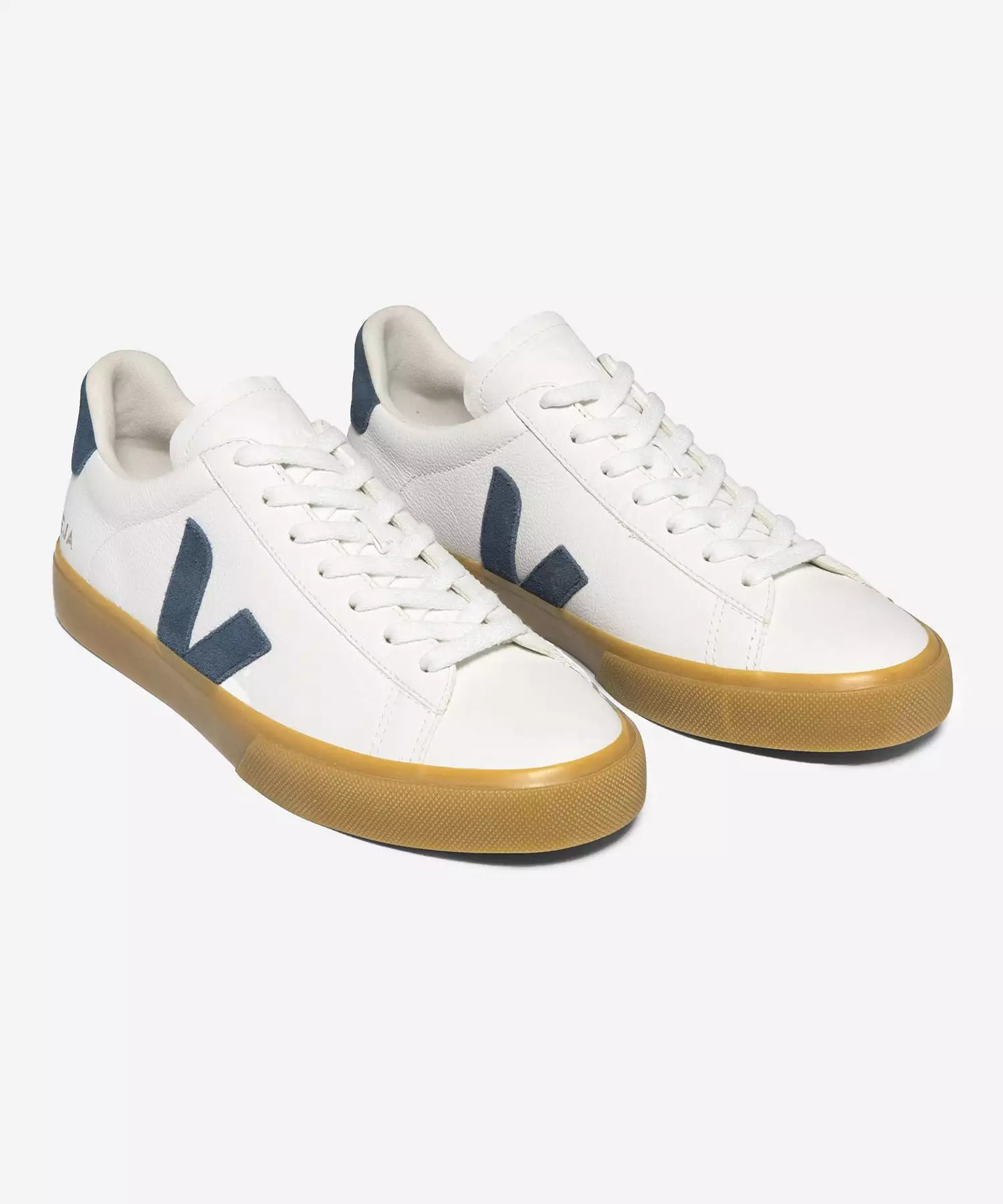 Veja Campo Leather Extra White California Gum Sole