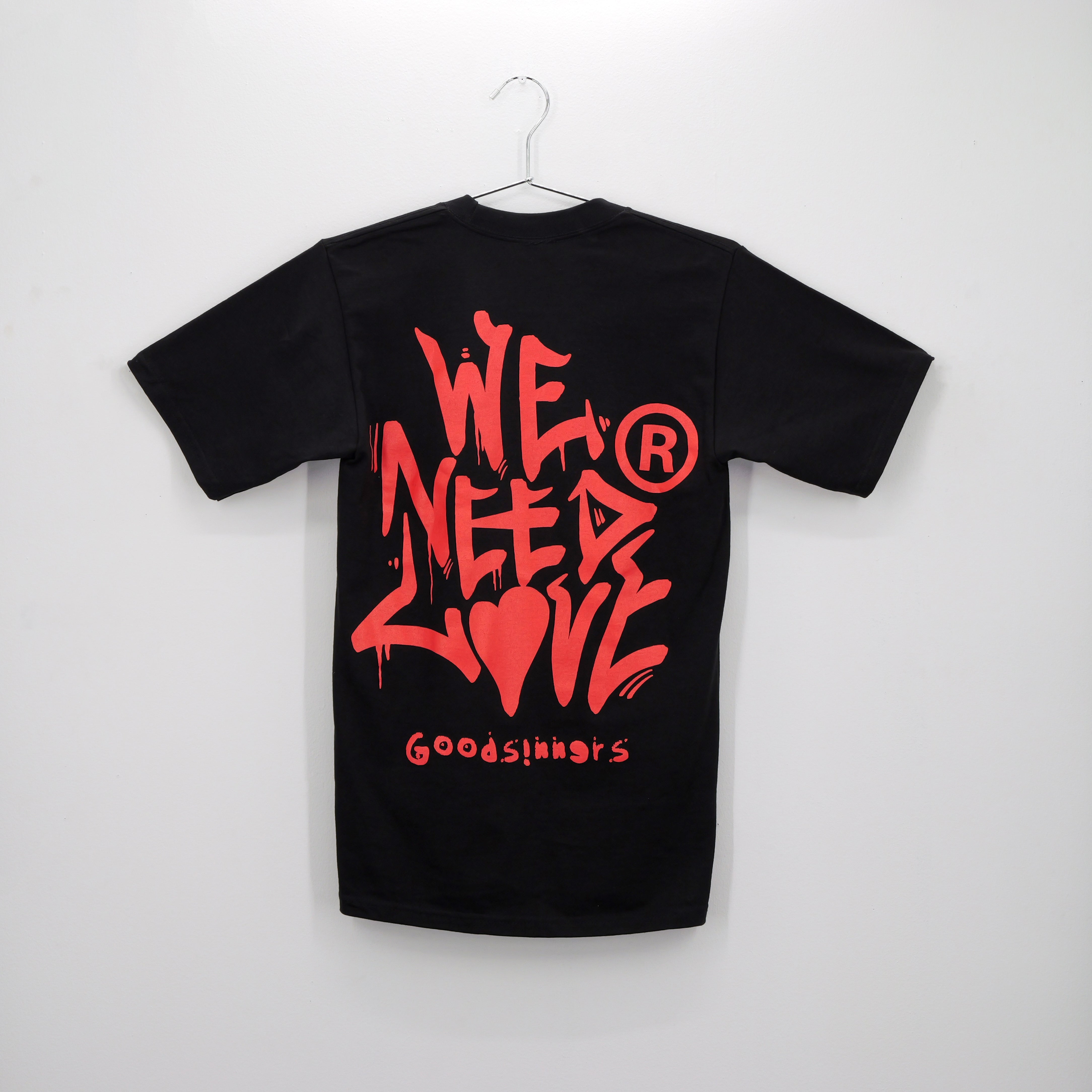 WE NEED LOVE TEE BLACK